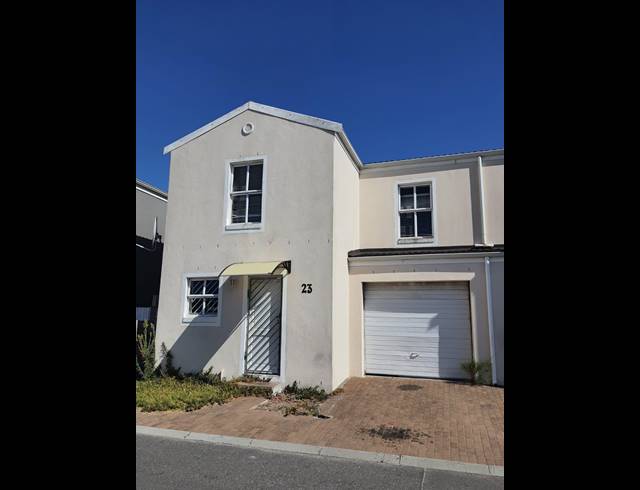 3 BEDROOM TOWNHOUSE SOLD IN HAZENDAL